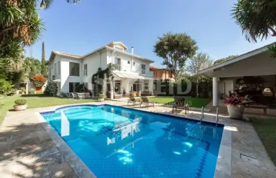 Sobrado á venda na granja julieta com 515m², 5 quartos sendo 3 suítes, 3 vagas.