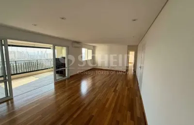 Apartamento pronto para morar! 190m², 4 dorms, 3 suites, repleto de armários!