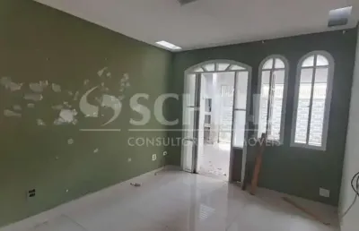 Casa térrea à venda com 02 quartos, 01 suíte e 01 vaga no jardim aeroporto