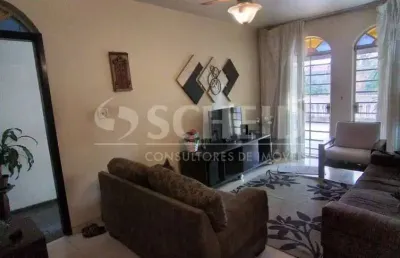 Campo grande, sobrado com 3 quartos, 1 wc social, 2 vagas