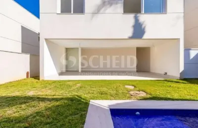 Casa em condomínio e rua fechada, próximo ao verde !