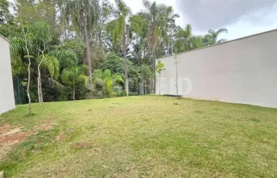 Casa de condomínio com quintal para todo verde da hípica de santo amaro !
