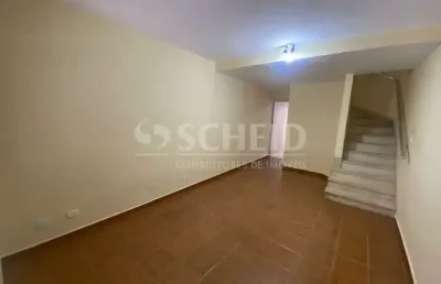 Casa com 2 quartos para alugar na Rua Doutor João de Oliveira Mattos, --, Campo Grande, São Paulo