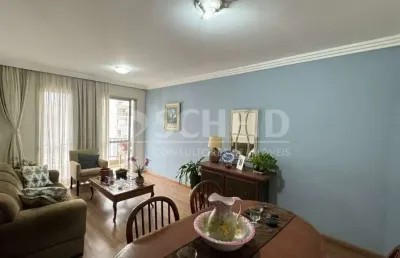 Apartamento reformado para locação no condomínio forest hills com 3 dt e duas vagas 82m2