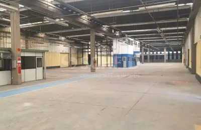 Excelente galpão industrial em terreno de 15.700 m² no total e 5.275 m² construídos em barueri