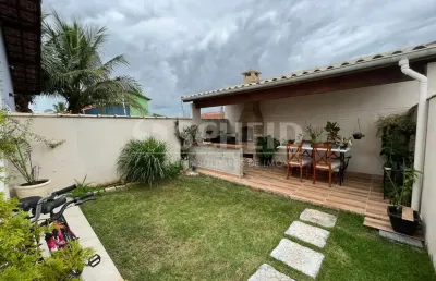 Casa com 2 quartos à venda, 70m², churrasqueira gourmet e 3 vagas no jardim grandesp - itanhaém.