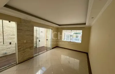 Sobrado com corredor lateral - rua sem saída com vigilante / segurança - 3 dorms - 1 suíte - 2 vagas