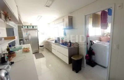 Apartamento com 3 quartos para alugar na Avenida Interlagos, --, Jardim Marajoara, São Paulo