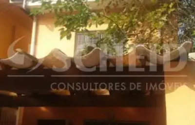 Aceito permuta!!! sobrado de vila com ótima localização.