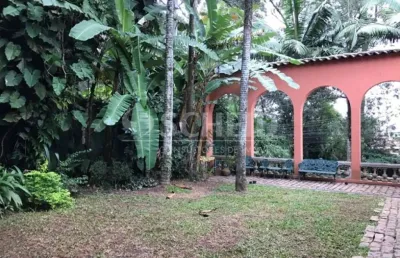 Jardim marajoara .esta mansão estilo colonial muito  bem localizada !aceita  permuta