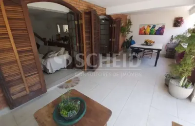 Bela casa, quatro dormitórios, uma suíte, três vagas, jardim umuarama