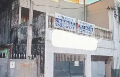 Sobrado subdivido em santo amaro, para investidores e interessados.