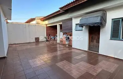'casa luxuosa em sorocaba. agende sua visita e encante-se com o conforto e sofisticação deste lar e