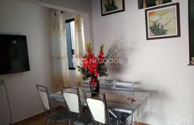 Casa com 2 quartos à venda na Rua Venícios Marques Filho, 88, Jardim Santa Lúcia, Sorocaba