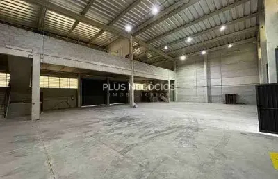 Galpão / barracão com  608,36m² de área útil para locação  na vila aeroporto, sorocaba, sp