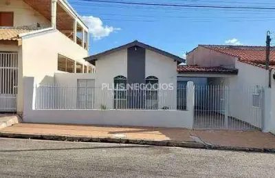 Casa térrea local excelente para se morar muito bem  jardim são paulo é uma área desejada, e uma ca