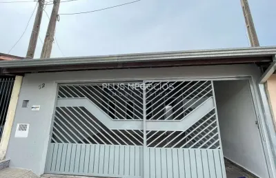 Oportunidade imperdível: casa térrea recém-reformada com 3 quartos, garagem e acabamentos modernos