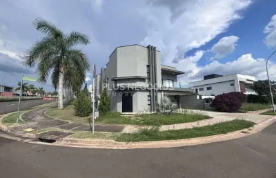 Casa de alto padrão para locação e venda no condomínio alphaville nova esplanada 3 – 4 suítes, pisc