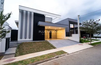Casa térrea à venda no condomínio chácara ondina – 3 suítes, pé-direito alto, piscina e armários to