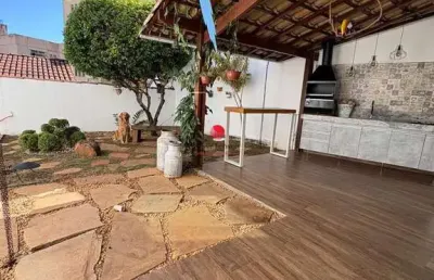 Casa com 3 quartos à venda na rua leopoldo campos nunes, 800, manacás, belo horizonte por r$ 1.480.000