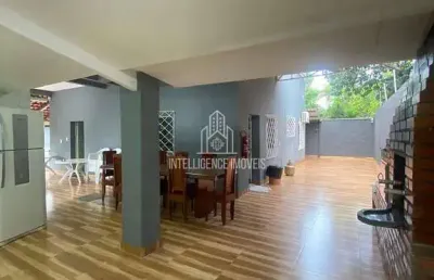 Sobrado à venda para fins comerciais em 1080m² de área total com 4 suítes e hidromassagem, jardim d
