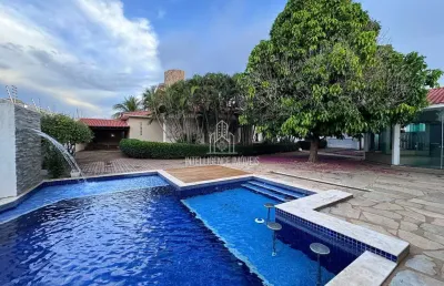 Casa à venda, sobrado com 4 quartos sendo 1 suíte, escritório, espaço gourmet e piscina, santa cruz
