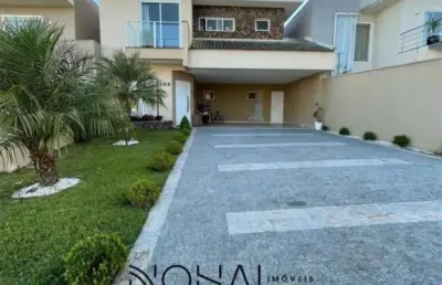 Casa em condomínio próximo ao centro, vida sadia em ponta grossa