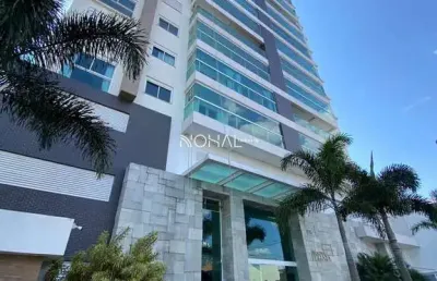 Apartamento no centro semimobiliado com 3 dormitórios e 2 vagas