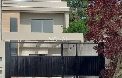 Sobrado a venda com 3 quartos sendo 1 suíte no jardim carvalho