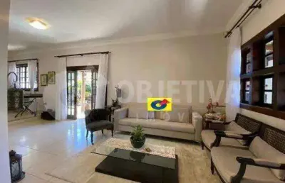 Maravilhosa casa no bairro cidade jardim de alto padrão em uberlândia