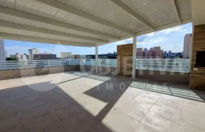 Excelente cobertura nova no bairro copacabana (patrimônio) localizada próxima ao praia clube em uberlândia
