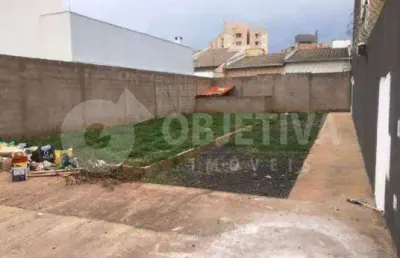 Ótimo terreno de gaveta a venda no bairro jardim europa em uberlândia
