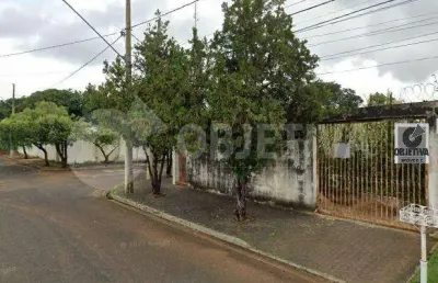 Excelente terreno de esquina no bairro alto umuarama em uberlândia