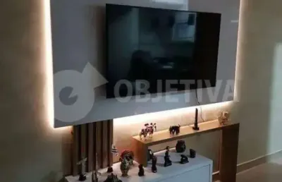 Apartamento à venda, 2 quartos, 1 suíte, 1 vaga, granada - uberlandia/mg