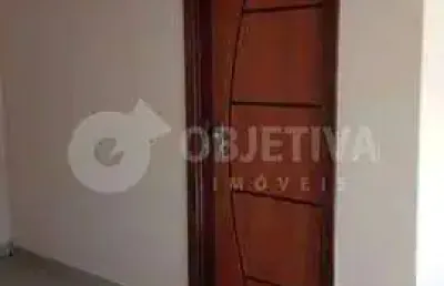 Oportunidade de casa a venda no bairro jardim patrícia em uberlândia