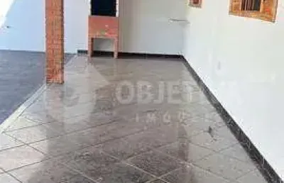 Excelente casa no bairro jardim patrícia em uberlândia