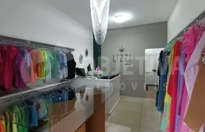 Oportunidade única para investimento cômodo comercial no bairro presidente roosevelt em uberlândia