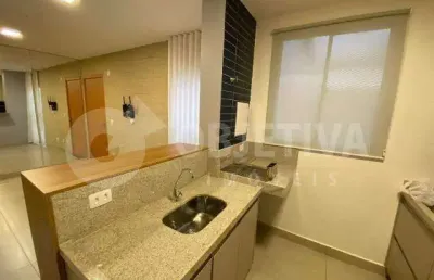 Lindo apartamento no andar térreo no bairro shopping park