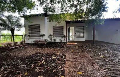 Casa com 3 quartos à venda no Jardim Karaíba, Uberlândia 