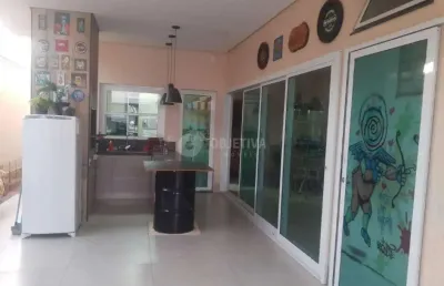 Casa com 3 quartos à venda no Santa Mônica, Uberlândia 