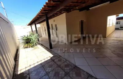 Ótima casa disponível para venda no bairro santa monica