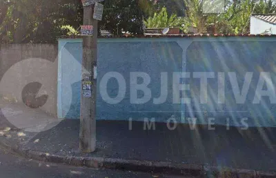 Ótimo terreno a venda muito bem localizado no bairro roosevelt em uberlandia
