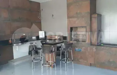 Casa à venda, 4 quartos, 4 suítes, 6 vagas, cidade jardim - uberlandia/mg