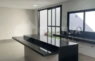 Excelente casa estilo sobrado a venda no bairro praça alto umuarama em uberlândia