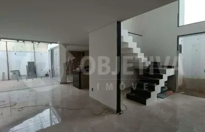Excelente casa estilo sobrado disponível para a venda no bairro cidade jardim em uberlândia