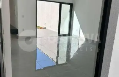 Belíssima casa no bairro laranjeiras gsp life em uberlândia disponível para compra