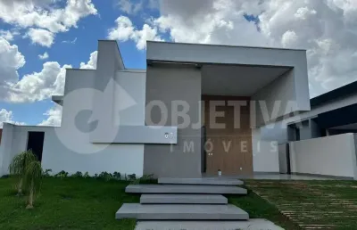 Maravilhosa casa a venda no condomínio alphaville 2 em uberlândia