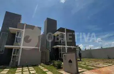 Maravilhoso sobrado novo a venda no condomínio alto paradiso em uberlândia