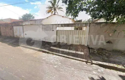 Casa à venda, 2 quartos, 2 vagas, carajas - uberlandia/mg