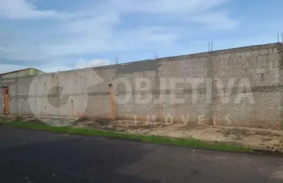 Terreno à venda no Jardim Europa, Uberlândia 